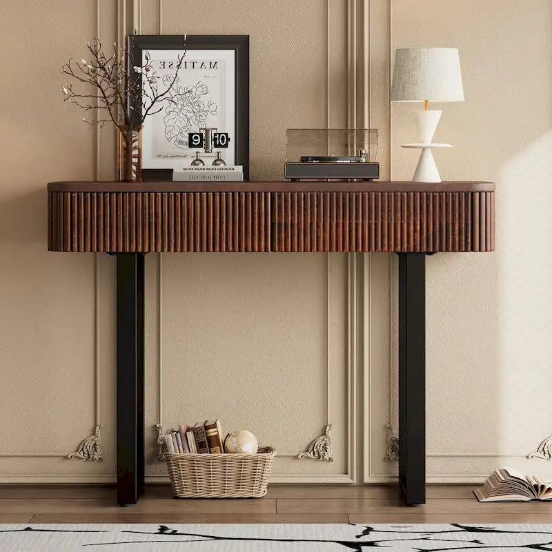 Console en bois massif cannelé avec tiroirs Brun miel Pieds noirs
