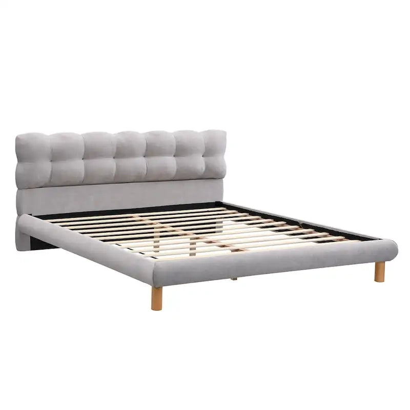 Lit plateforme en chenille grise, tête de lit capitonnée, pieds en bois, style moderne