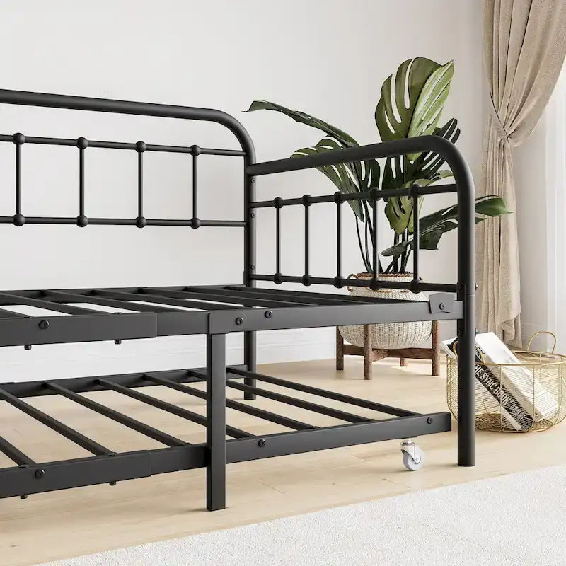 Lit de repos en métal noir avec lit gigogne escamotable et support à lattes en acier