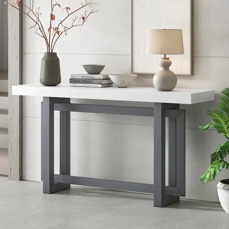 Console étroite de style industriel avec plateau en bois et béton, noire