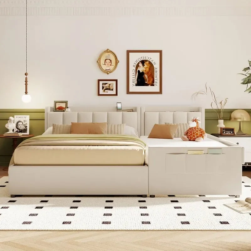 Lit plateforme capitonné beige avec tiroirs de rangement et étagères de tête de lit