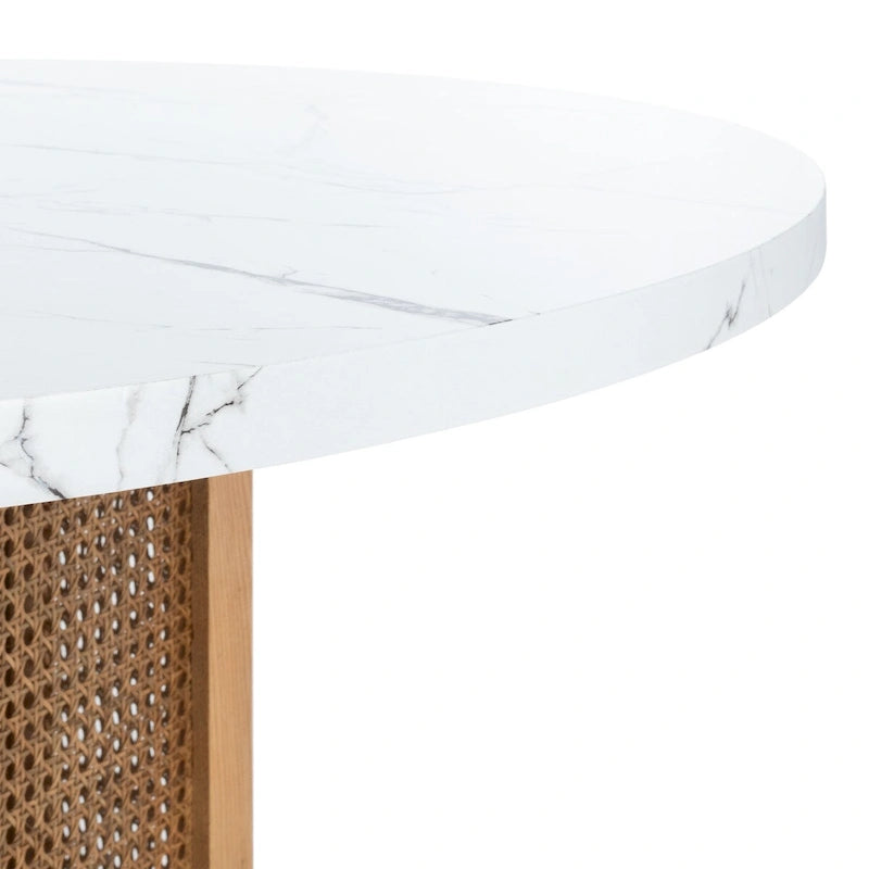 Table à manger piédestal ronde en faux marbre, cannage tissé, blanc naturel