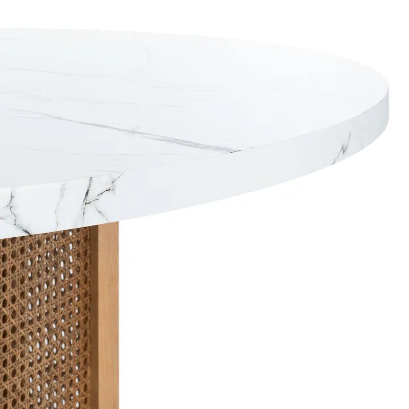 Table à manger piédestal ronde en faux marbre, cannage tissé, blanc naturel